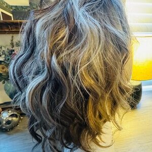 IM Style Old Money  Wavy Blonde and Brown Hair Wig